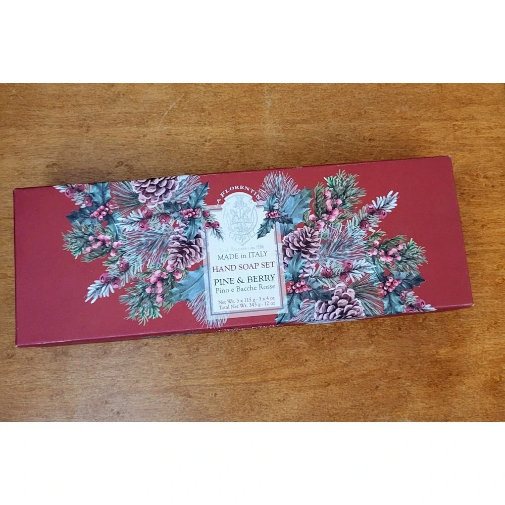 La Florentina Italian Luxury‎ Hand Soap Handmade Pine & Berry Scent - Set of 3